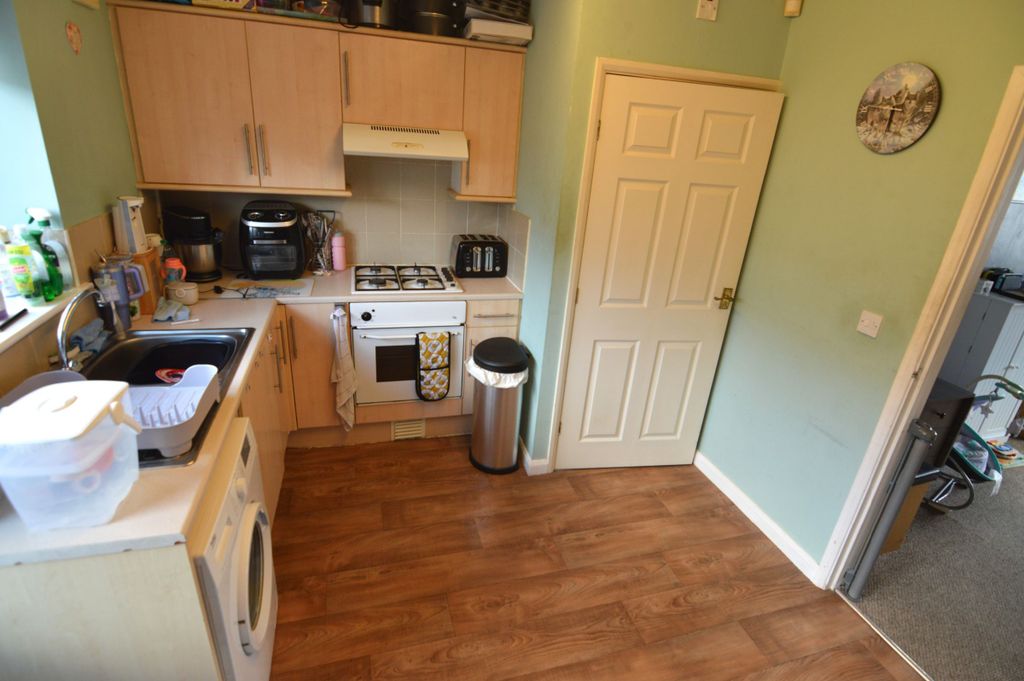 Property photo 3 of 12
