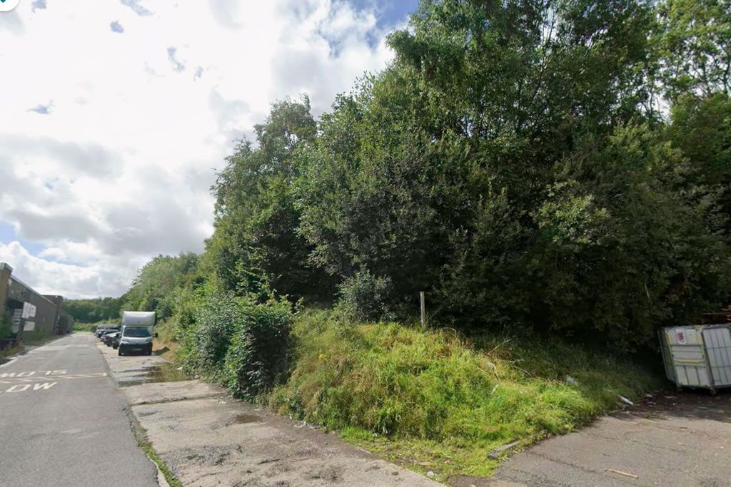 Property photo 3 of 6