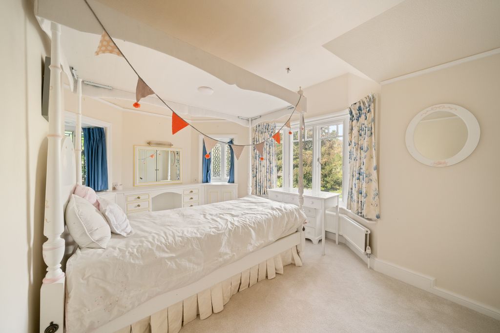 Additional image 15 of 6 bed property for saleGibraltar Lane Cookham, Maidenhead, Maidenhead SL6