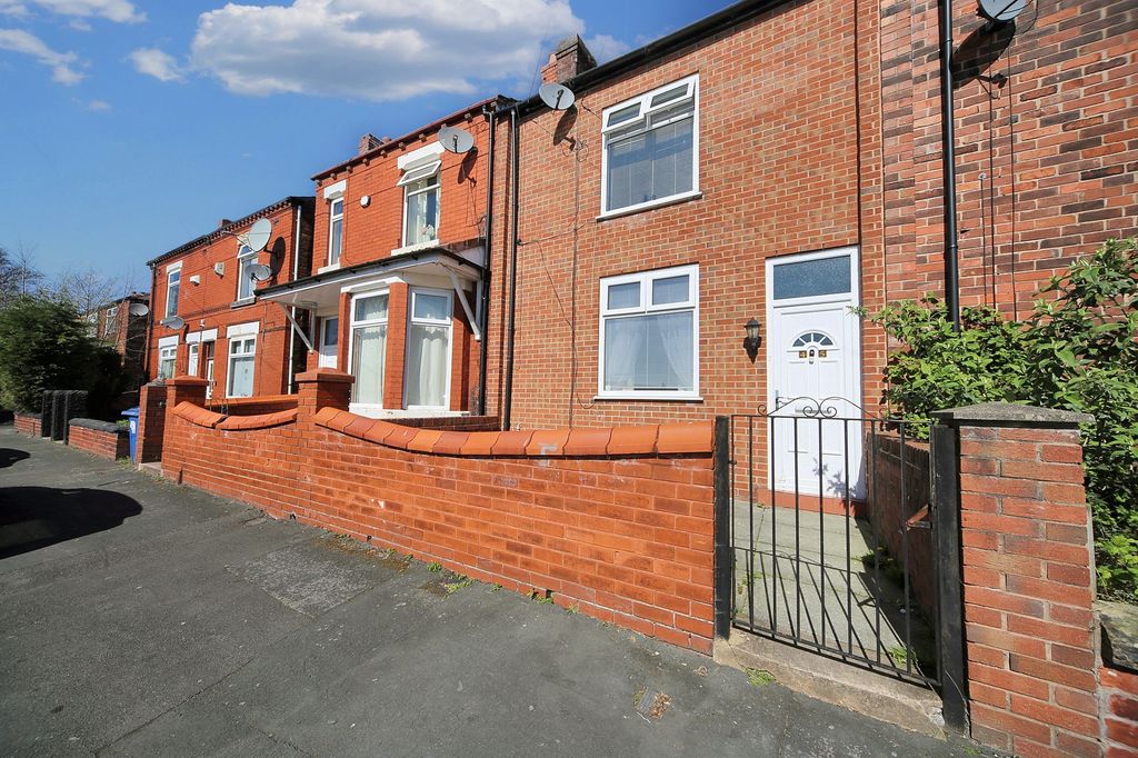 Property photo 1 of 17