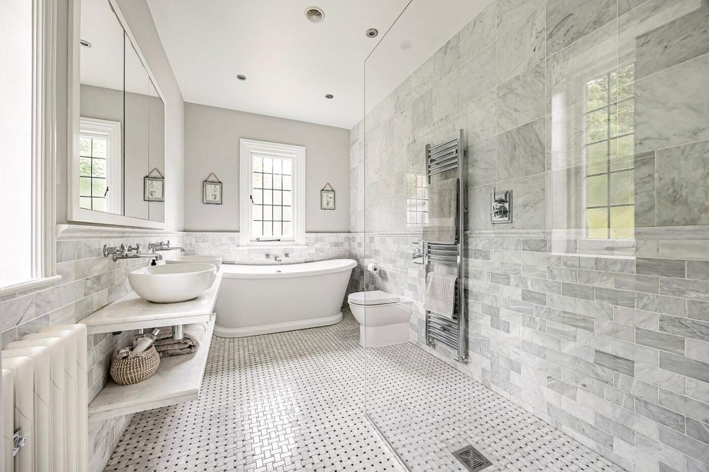 Additional image 17 of 7 bed detached house for saleHarpsden Woods, Harpsden, Henley-On-Thames, Oxfordshire RG9