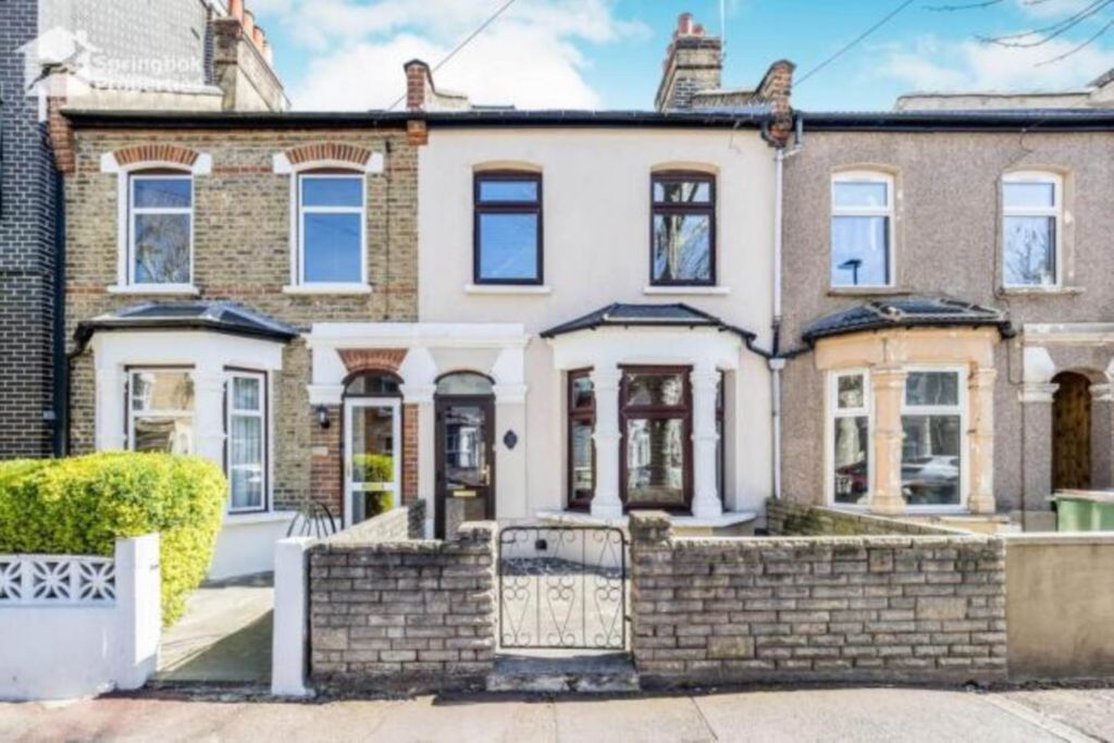 Property photo 1 of 14