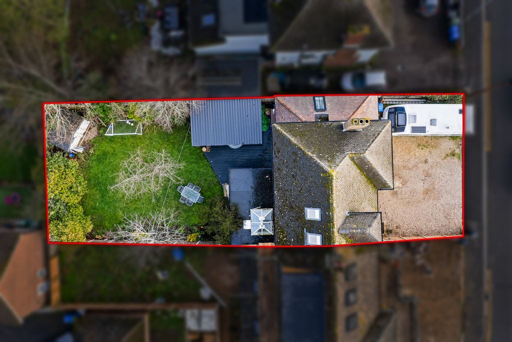 Property photo 2 of 45