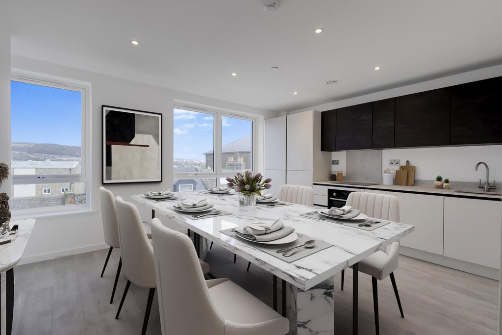 Property photo 2 of 6 Kitchen Lounge