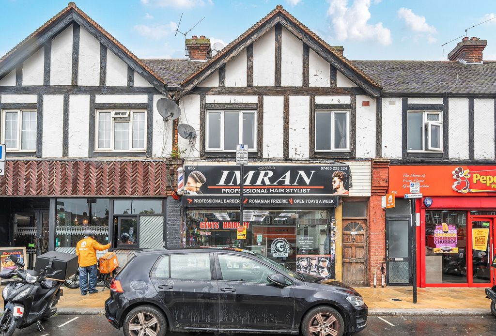 Property photo 2 of 12 1315516-21-685d46...