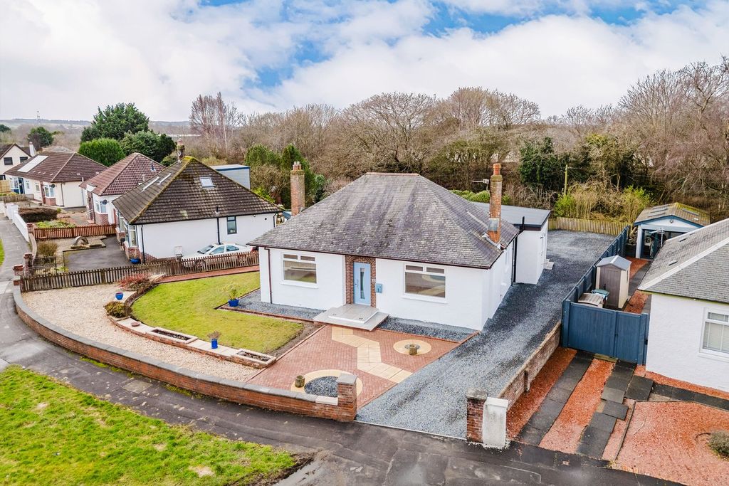 Property photo 1 of 30