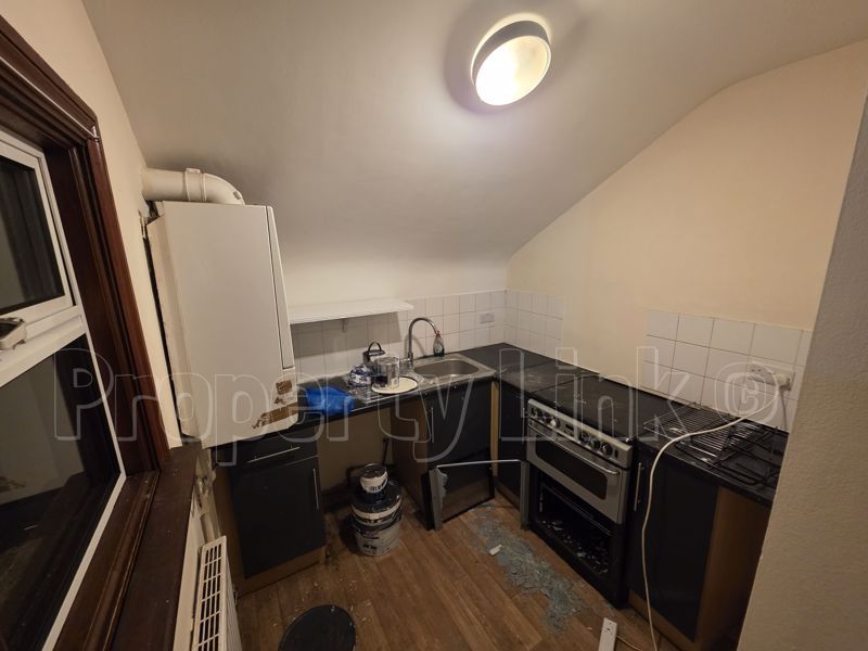 Property photo 2 of 28 Photo 17