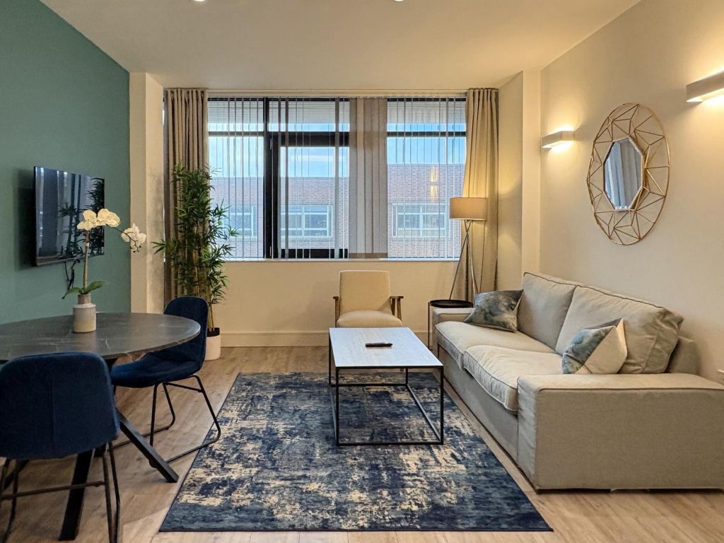 Property photo 1 of 26 Living Room