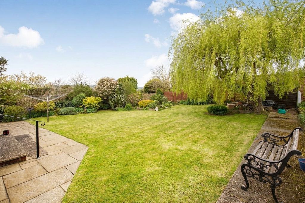 Property photo 3 of 18