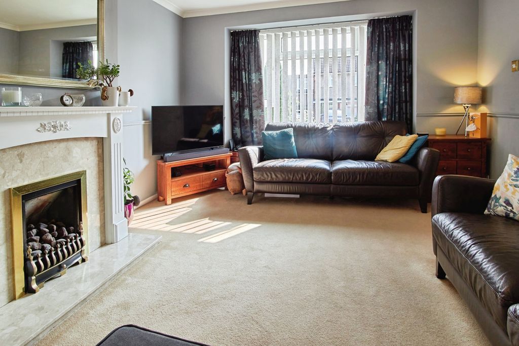Property photo 3 of 15