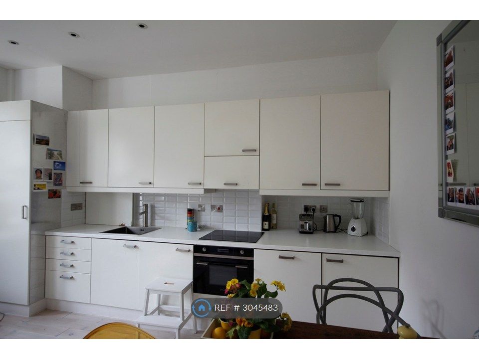 Property photo 3 of 27 Kitchen