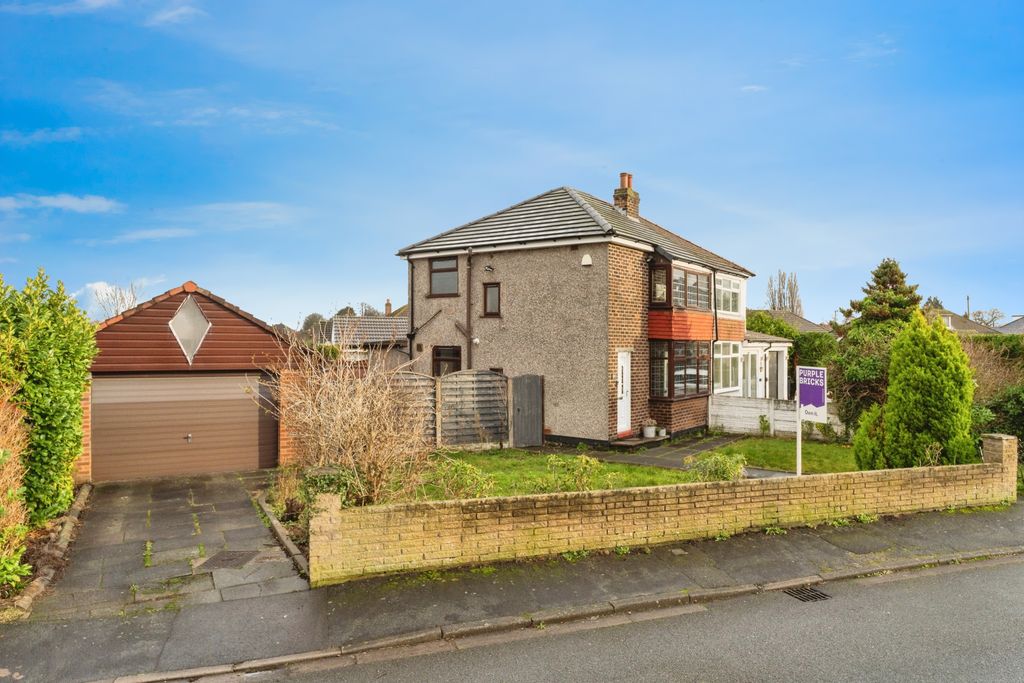 Property photo 2 of 18