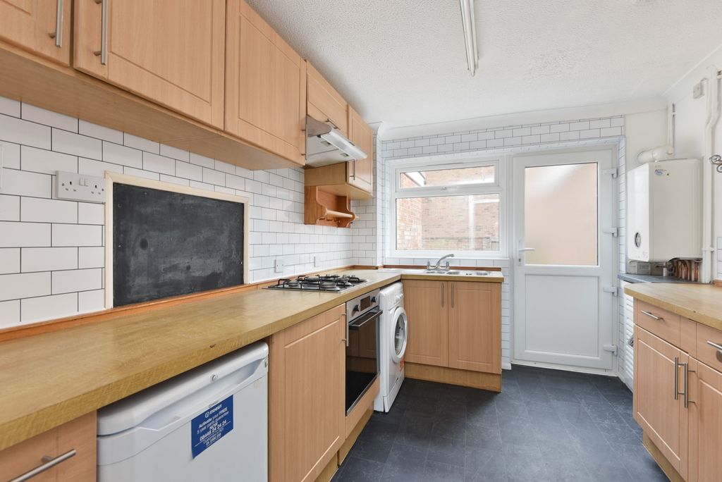 Property photo 2 of 18 4991726