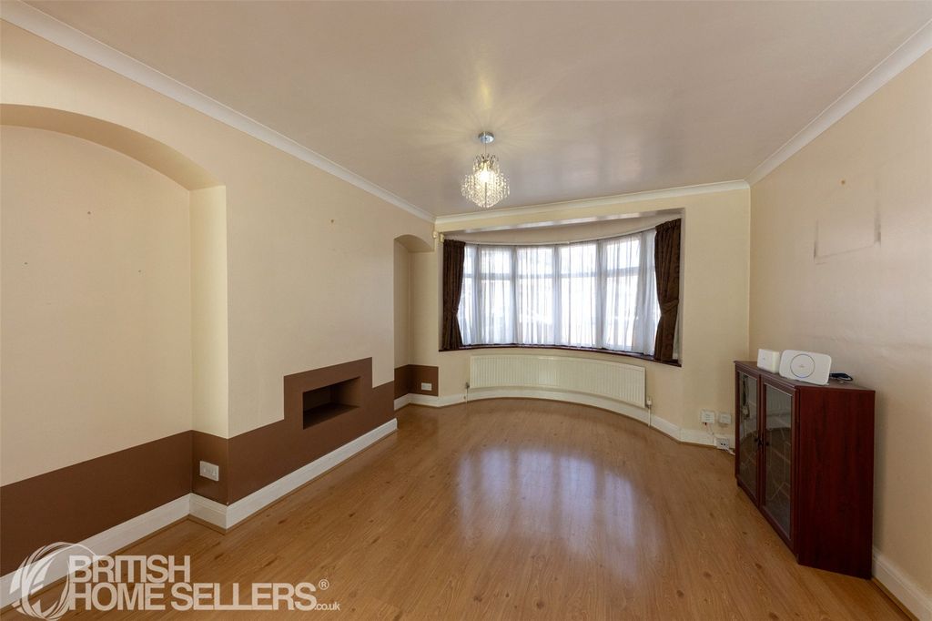 Property photo 3 of 16 Picture No. 04