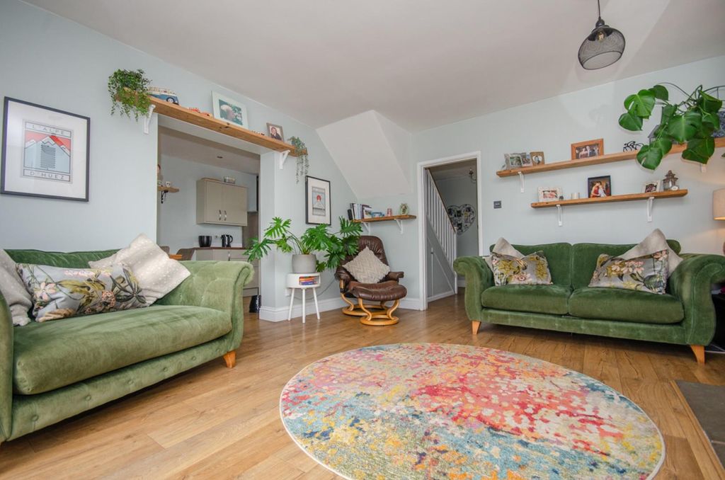 Property photo 3 of 26 Lounge Pic 3.Jpg