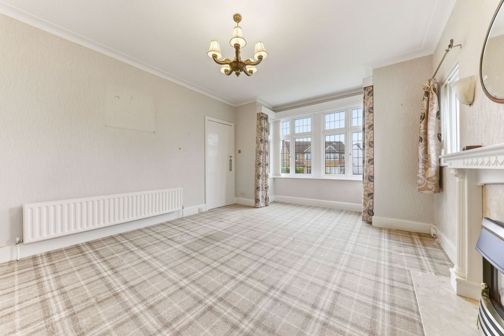 Property photo 3 of 30