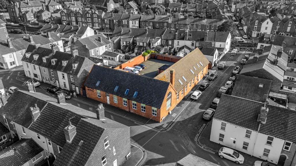 Property photo 1 of 9 Photo 1