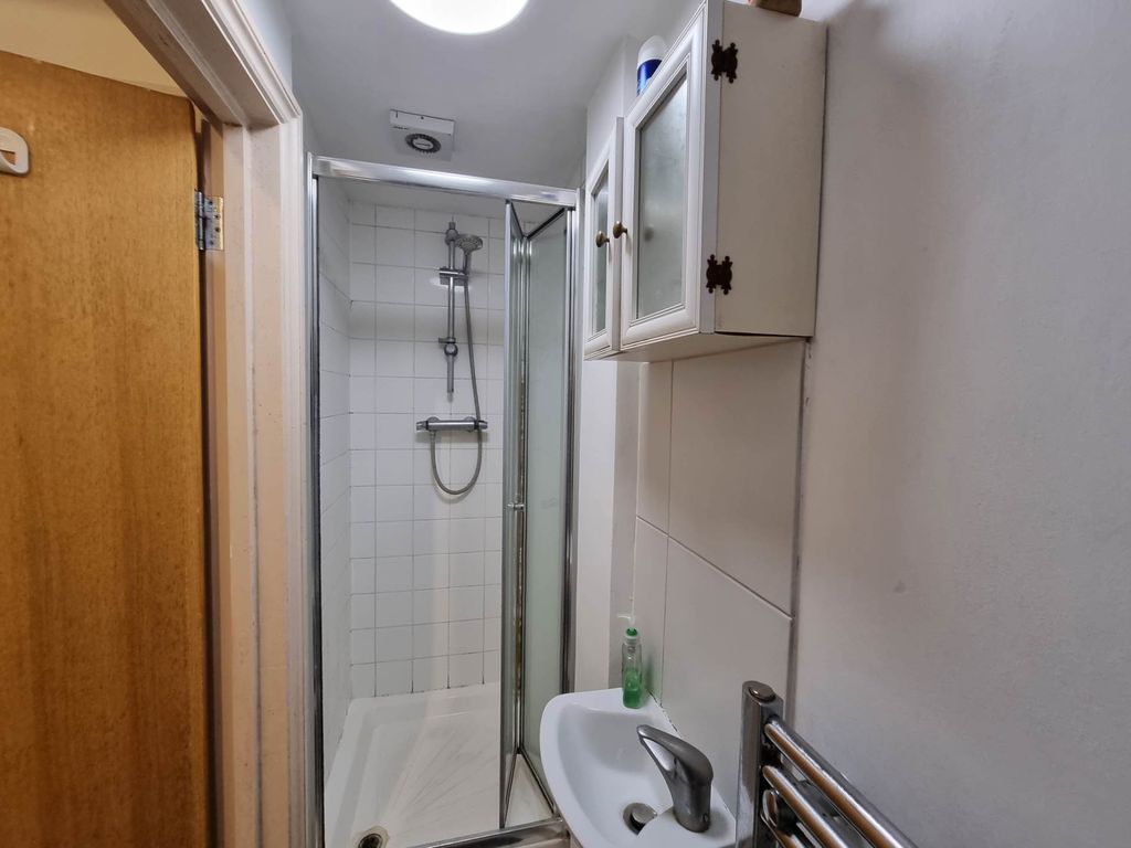 Property photo 2 of 3