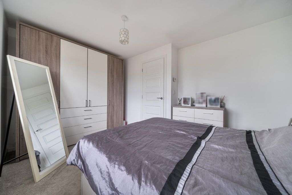 Property photo 2 of 13 1-6941748B57Bb2-1392858-2-6941294F267d2-1.Jpg