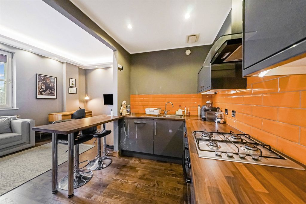 Property photo 1 of 21 Picture No. 13