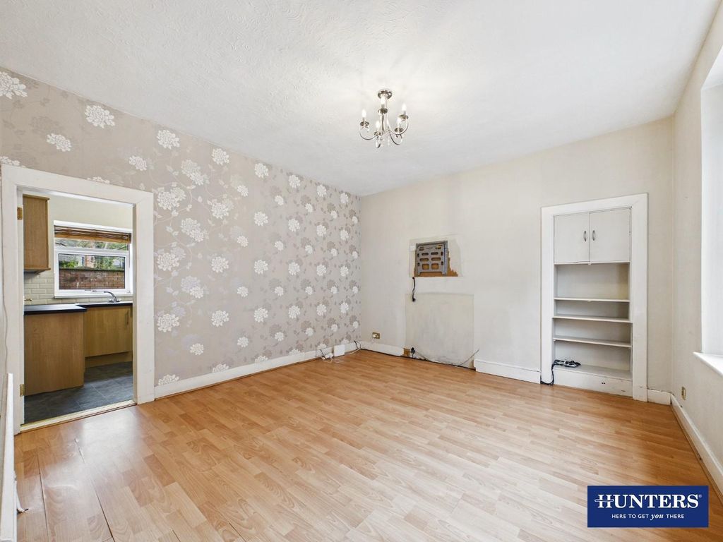 Property photo 3 of 24 Cam05424G0-Pr0128-Still004.Jpg