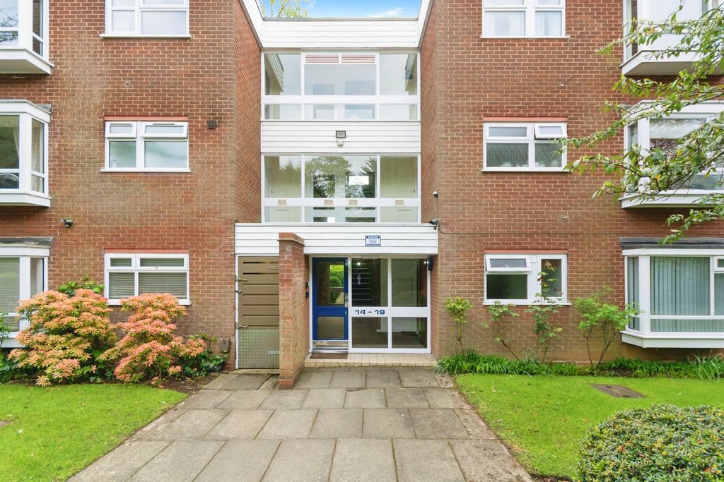 Property photo 1 of 23