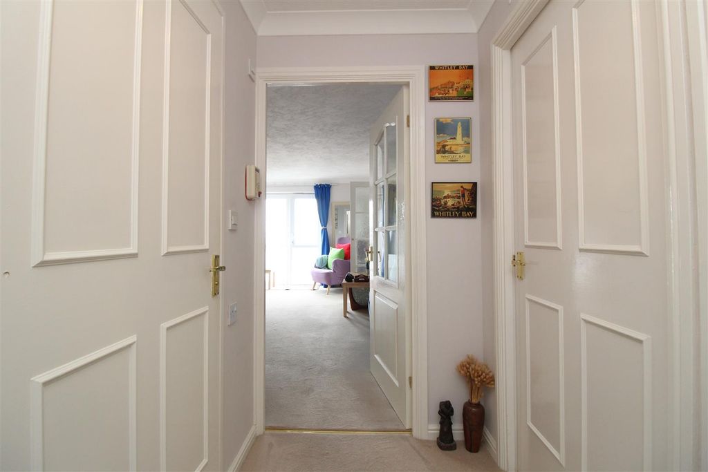 Property photo 2 of 13 Entrance Hallway