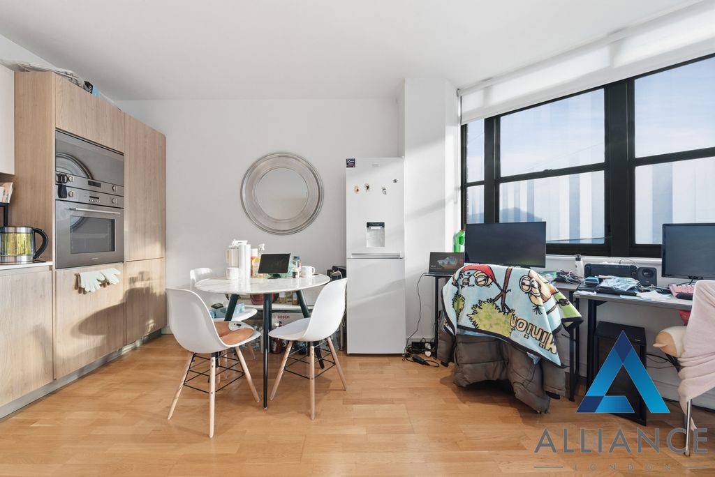 Property photo 2 of 7 Picture 2