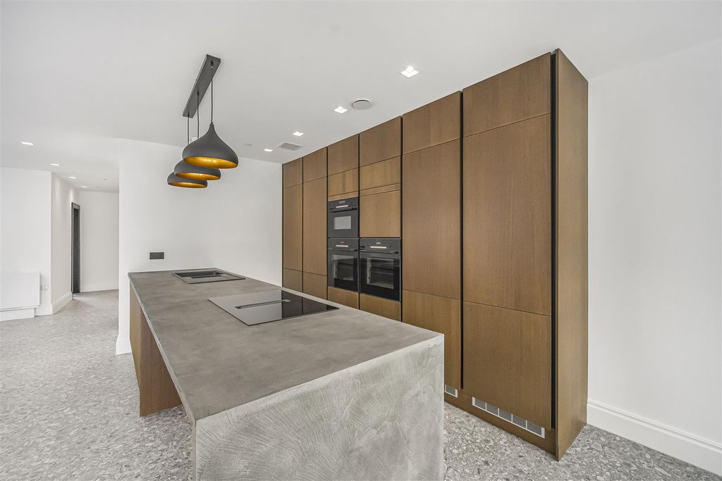 Property photo 1 of 23 28-P1013385.Jpg