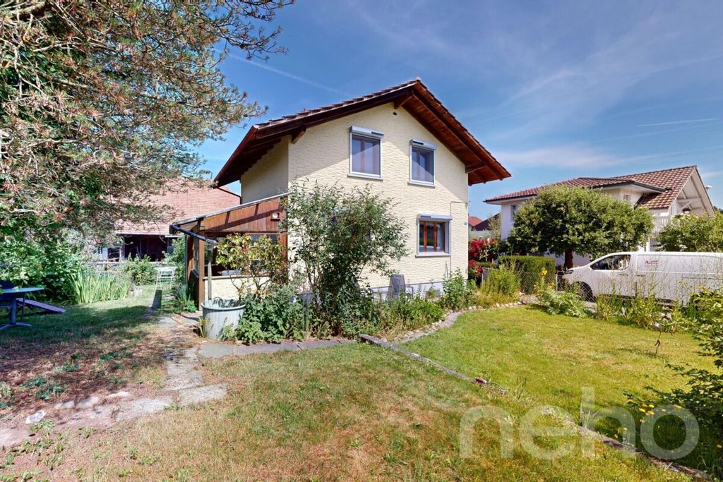Property photo 2 of 12