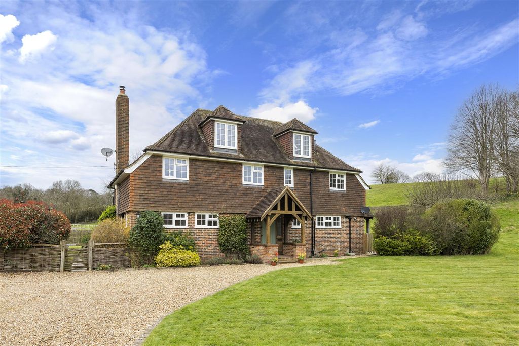 Property photo 1 of 31 Fulvenden Farmhouse, Horsham Road Abinger Hammer,