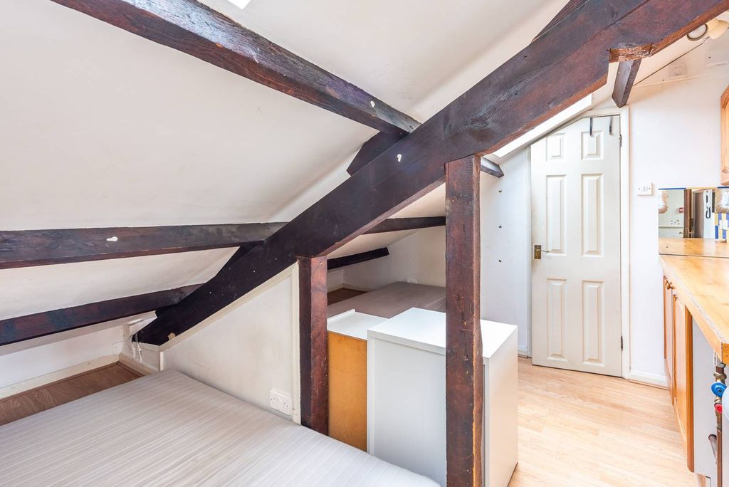 Property photo 1 of 3