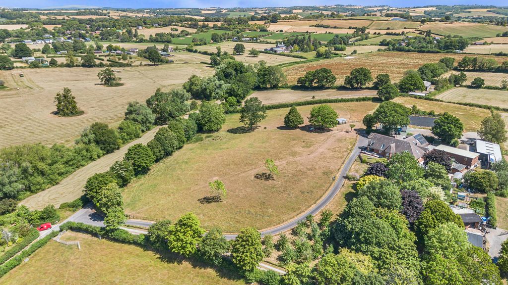 Property photo 2 of 48 2_57843