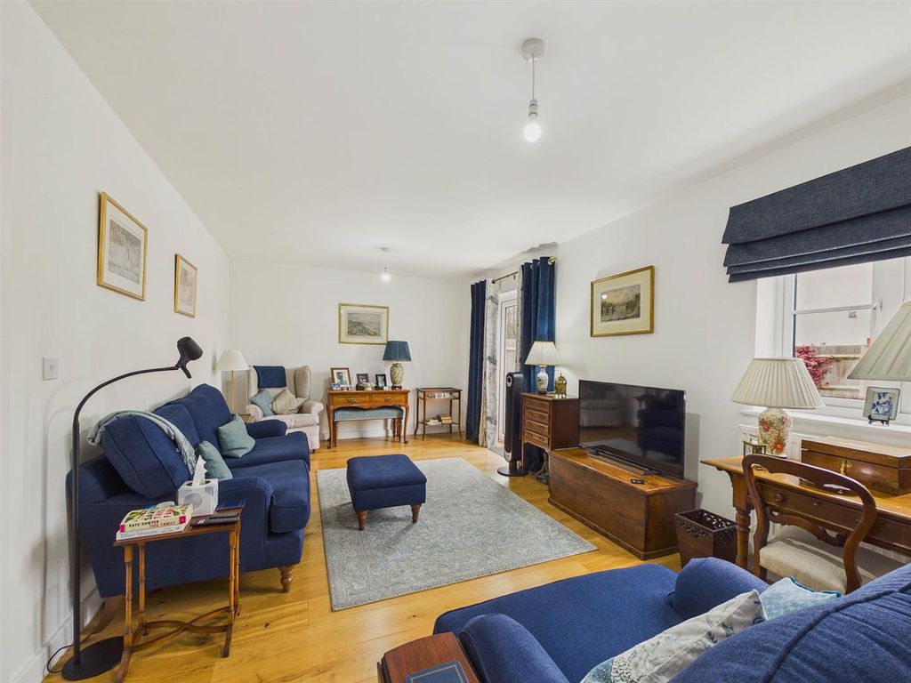 Property photo 2 of 19 Cam03972G0-Pr0273-Still001-2.Jpg