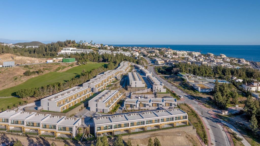 Property photo 1 of 86