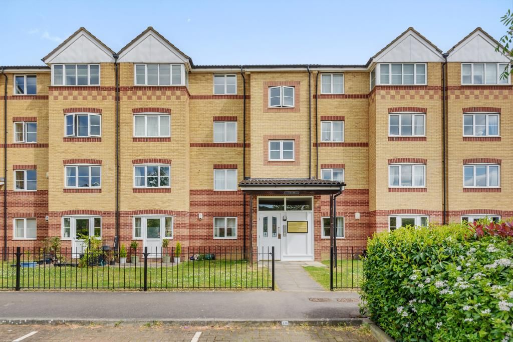 Property photo 1 of 11 Outside View