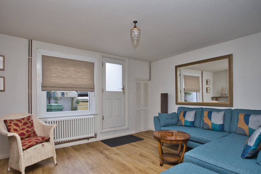 Property photo 2 of 10 Picture 2