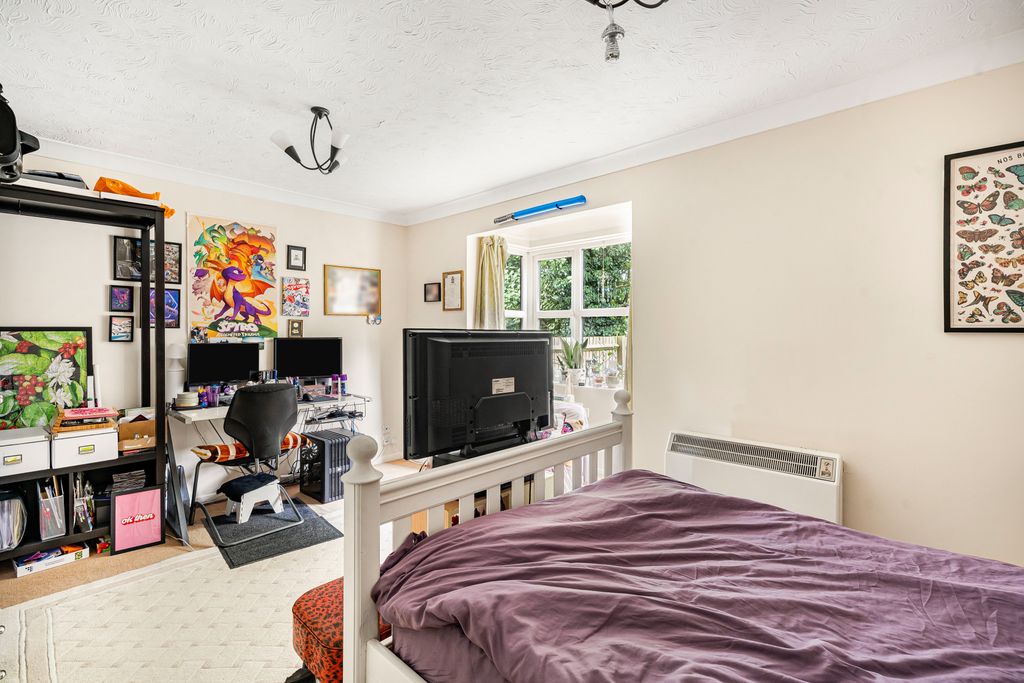 Property photo 2 of 13