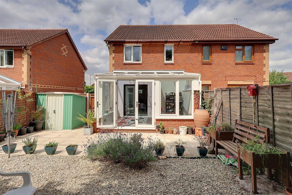 Property photo 2 of 11