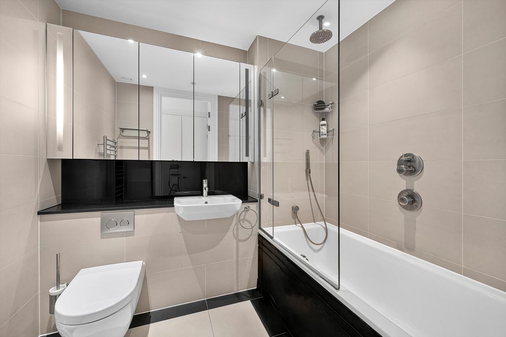 Property photo 2 of 15 Image