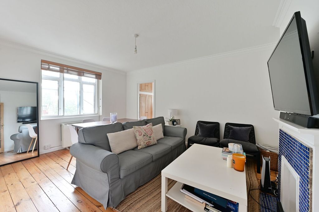 Property photo 1 of 5
