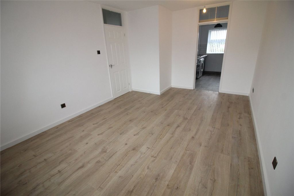 Property photo 3 of 9 Picture No. 07