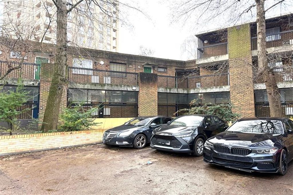 Property photo 1 of 15 (Main)