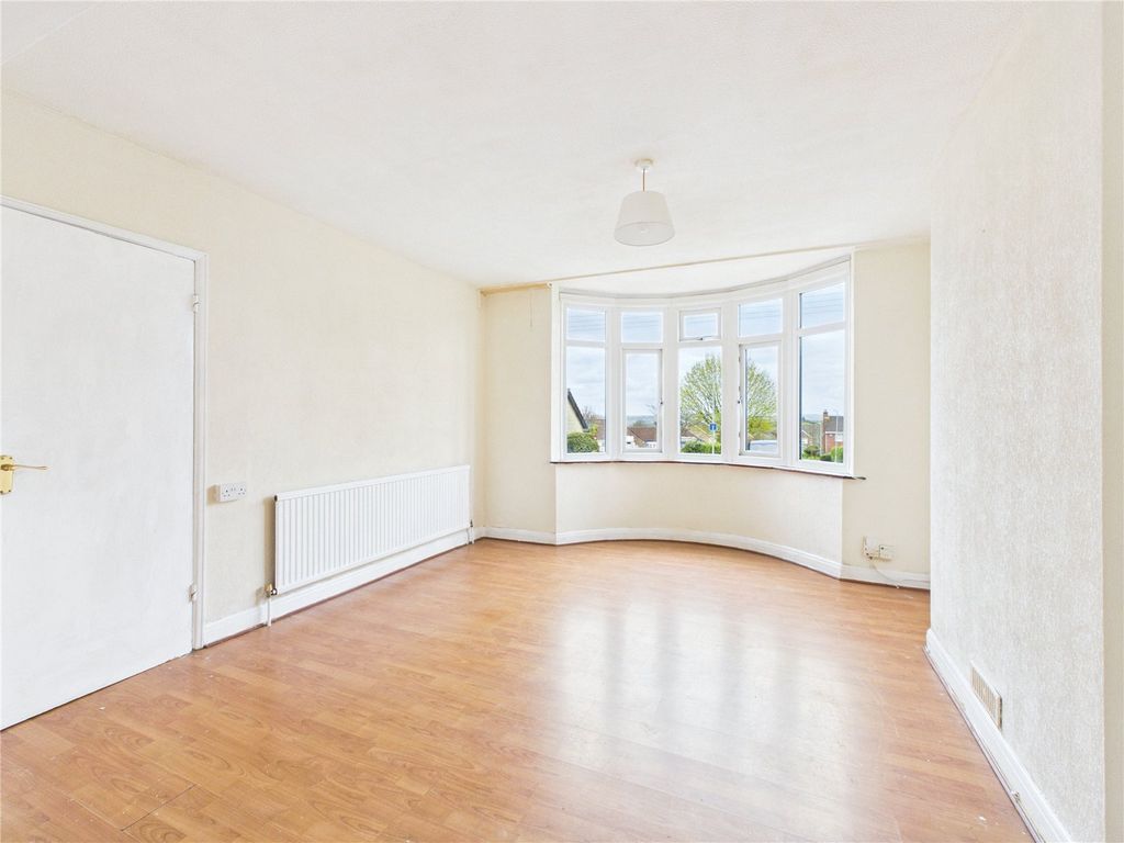 Property photo 2 of 15 Picture No. 11