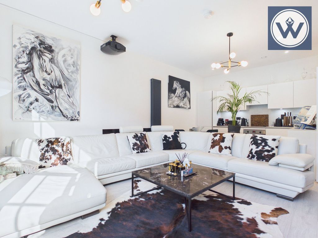 Property photo 2 of 30