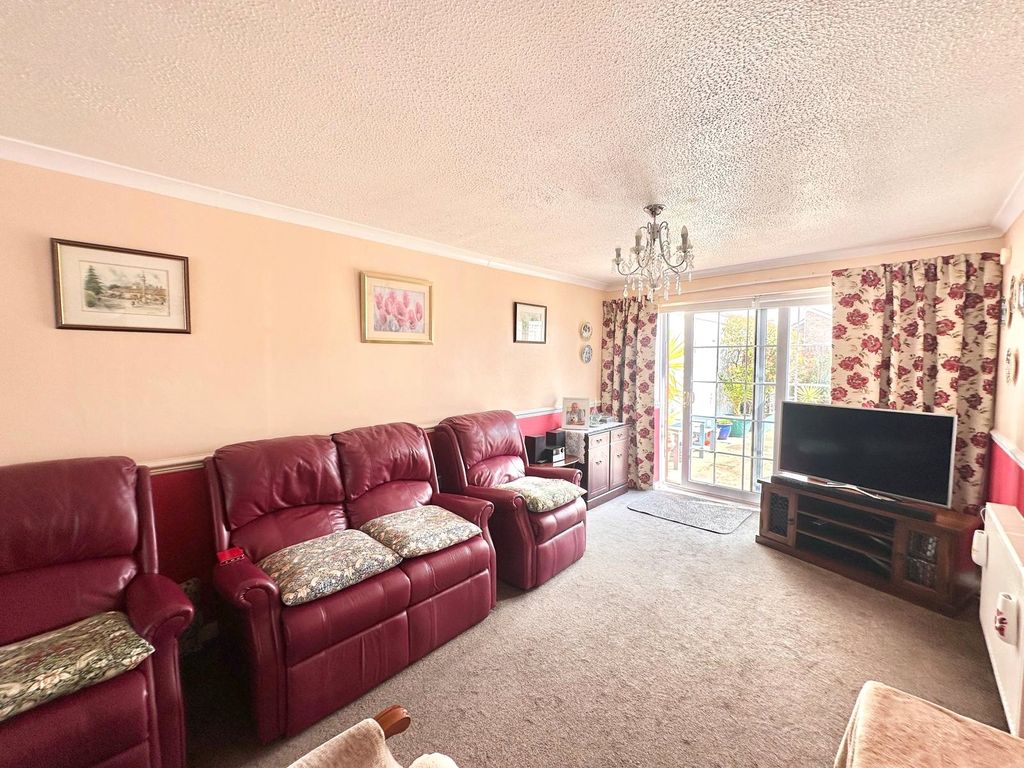 Property photo 2 of 16 Picture No. 15