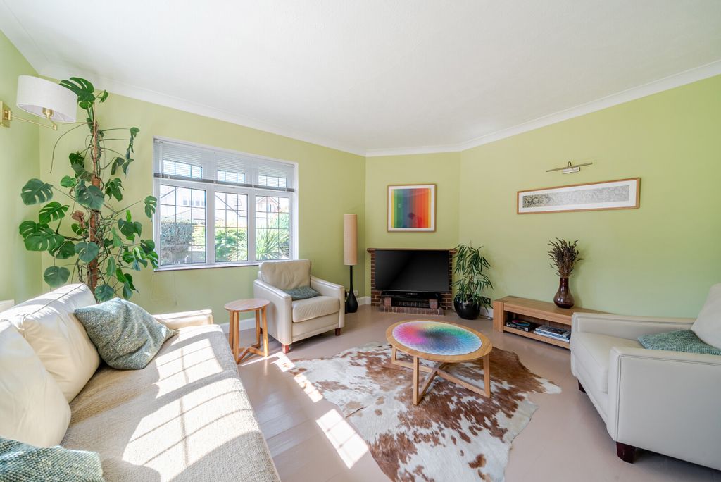 Property photo 3 of 19 1482642-11-6A3ba4...