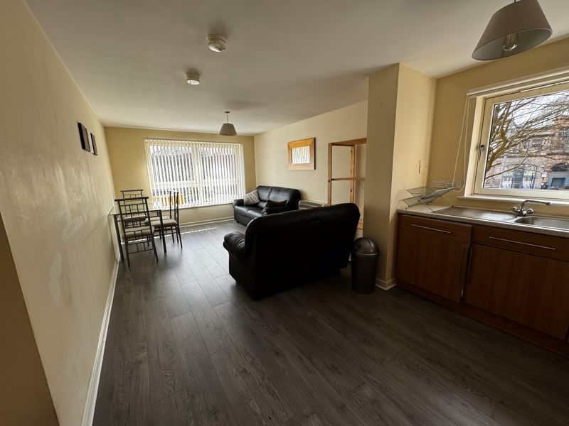 Property photo 3 of 8 Photo 2