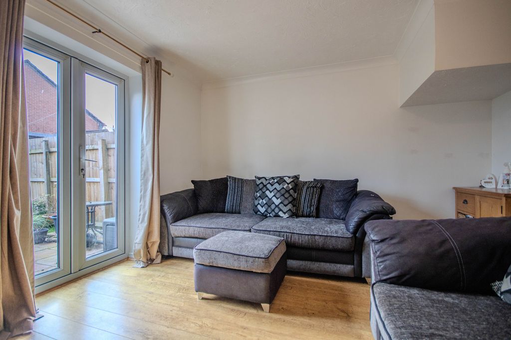 Property photo 3 of 19