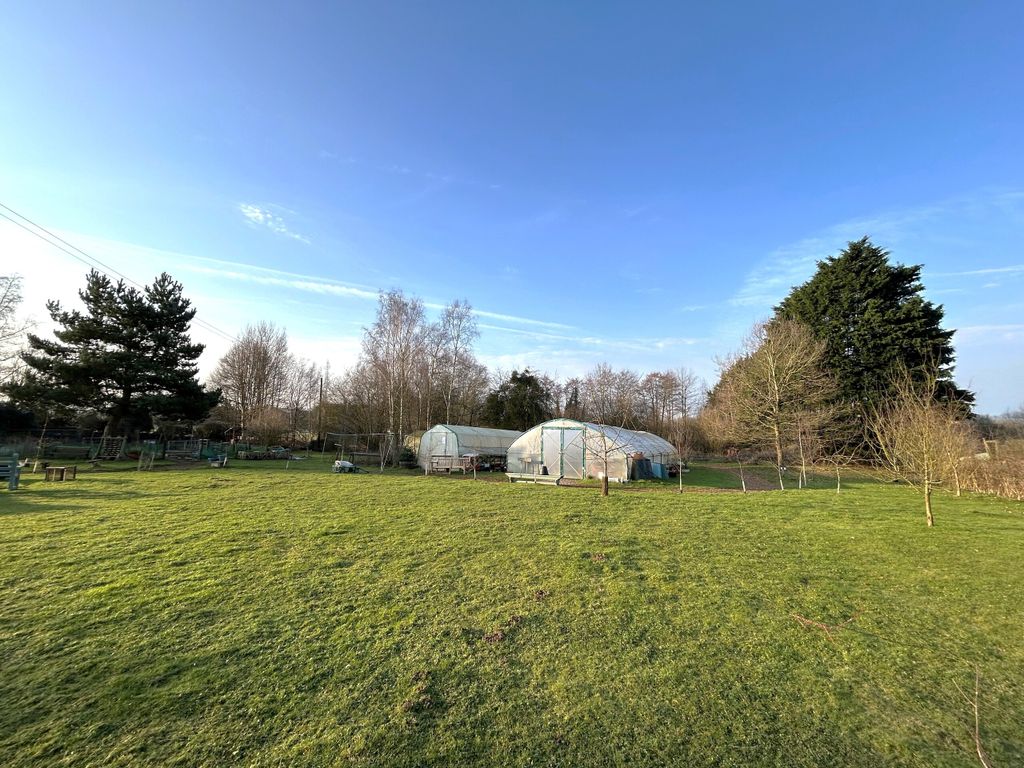 Property photo 1 of 15 Grounds 1